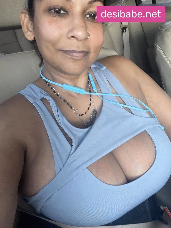 Image of Indian NRI Busty Horny Naughty Milf Aunty Fully Nude Private Sexy Big Boobs And Big Ass Show Sucking BBC Public Nudes Pics
